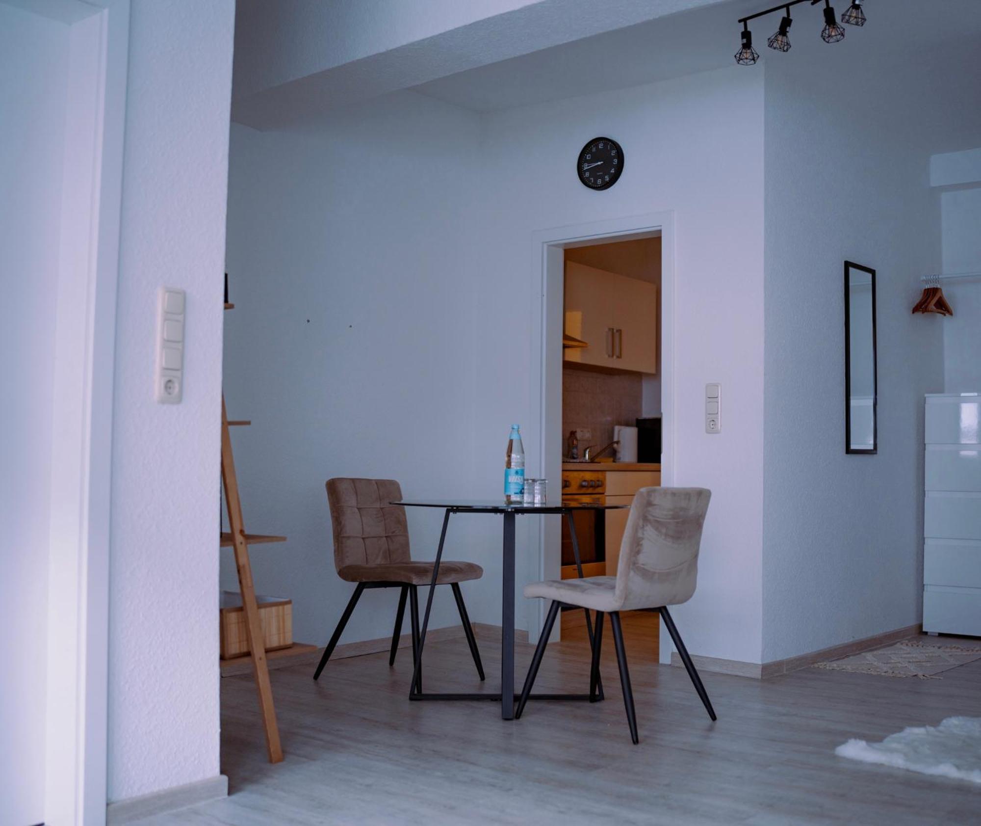 Schoenes Apartment In Der Altstadt , Kostenlose Parkplaetze In Der Naehe Emden Exterior foto